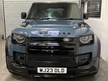 Used Land Rover Defender 2023 for sale - 77556737: Photo