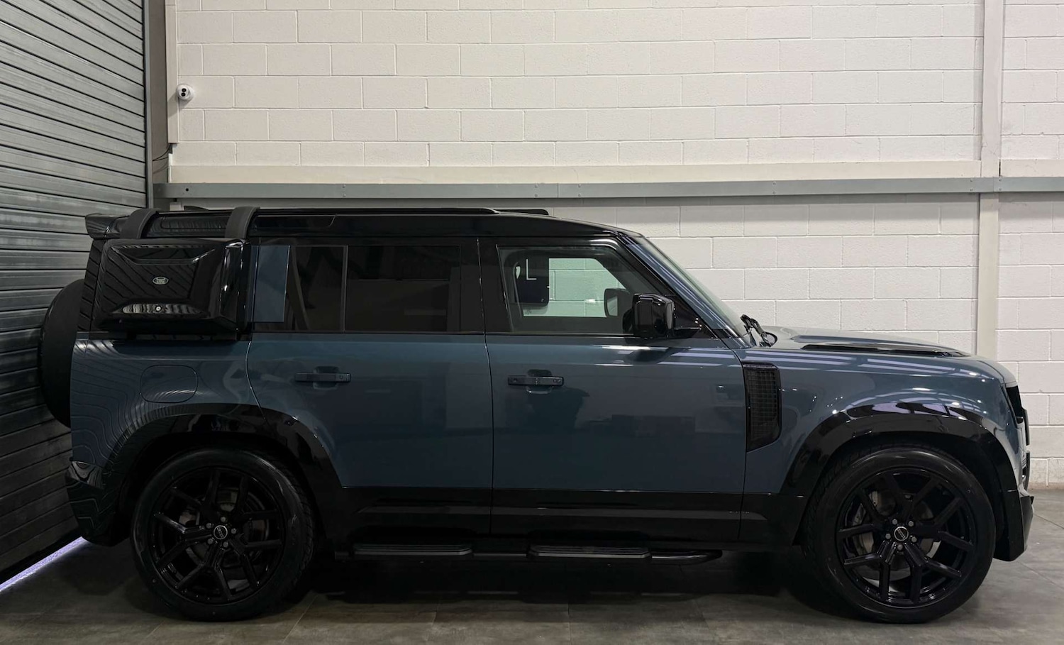 Used Land Rover Defender 2023 for sale - 77556737: Photo 8