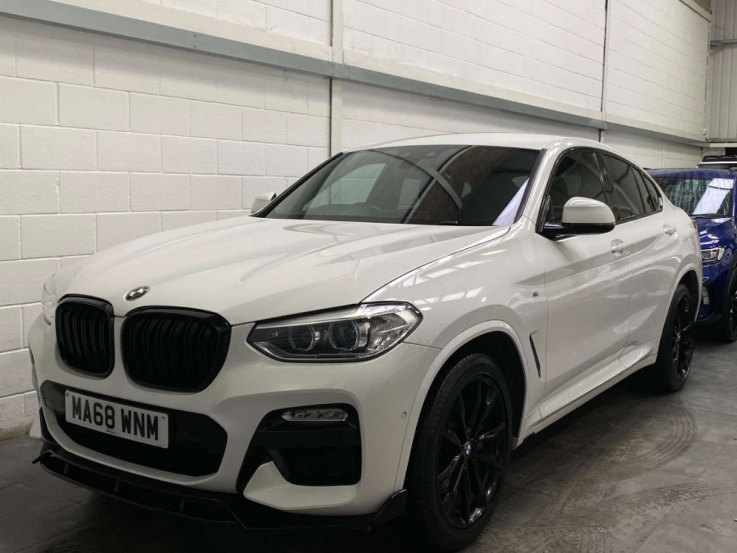 Used BMW X4 2018 for sale - 76698032: Photo 3