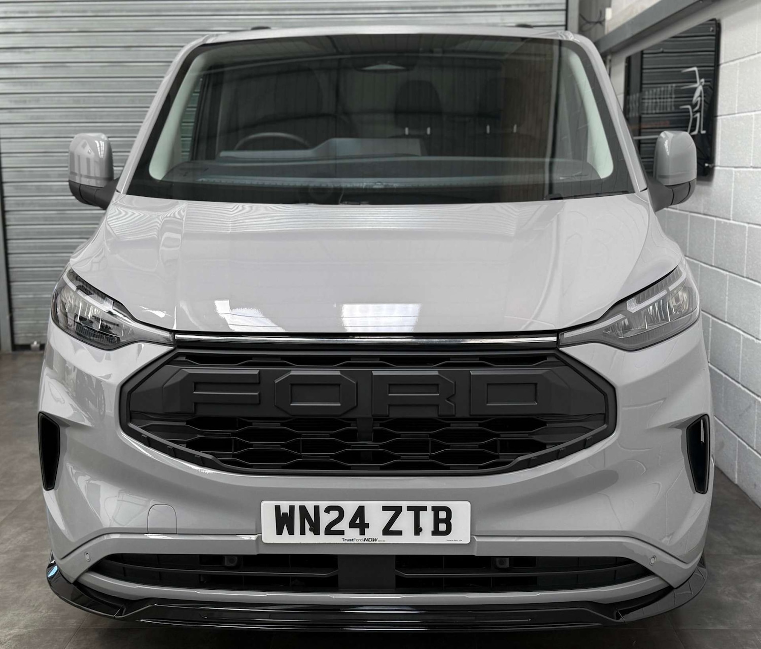 Used Ford Transit Custom 2024 for sale - 77974163: Photo 2