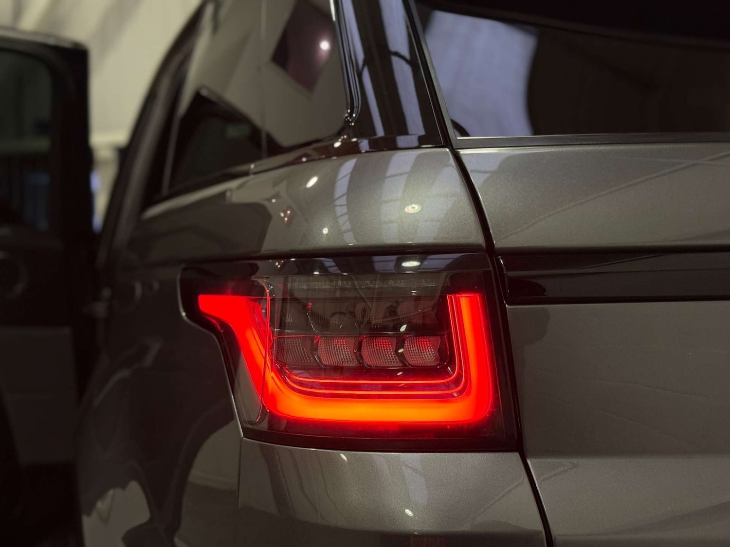 Used Land Rover Range Rover Sport 2018 for sale - 76307935: Photo 10