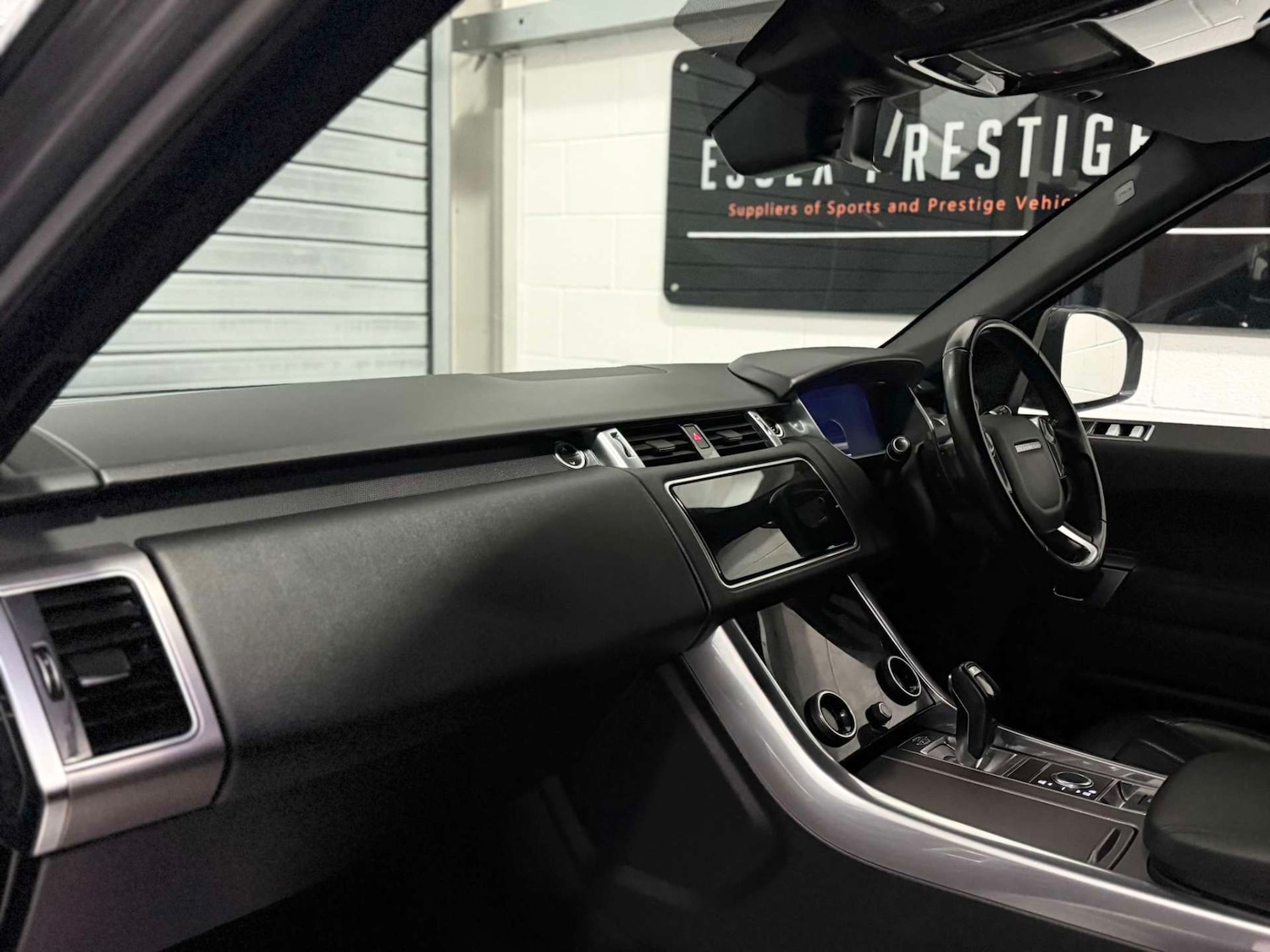 Used Land Rover Range Rover Sport 2018 for sale - 76307935: Photo 16