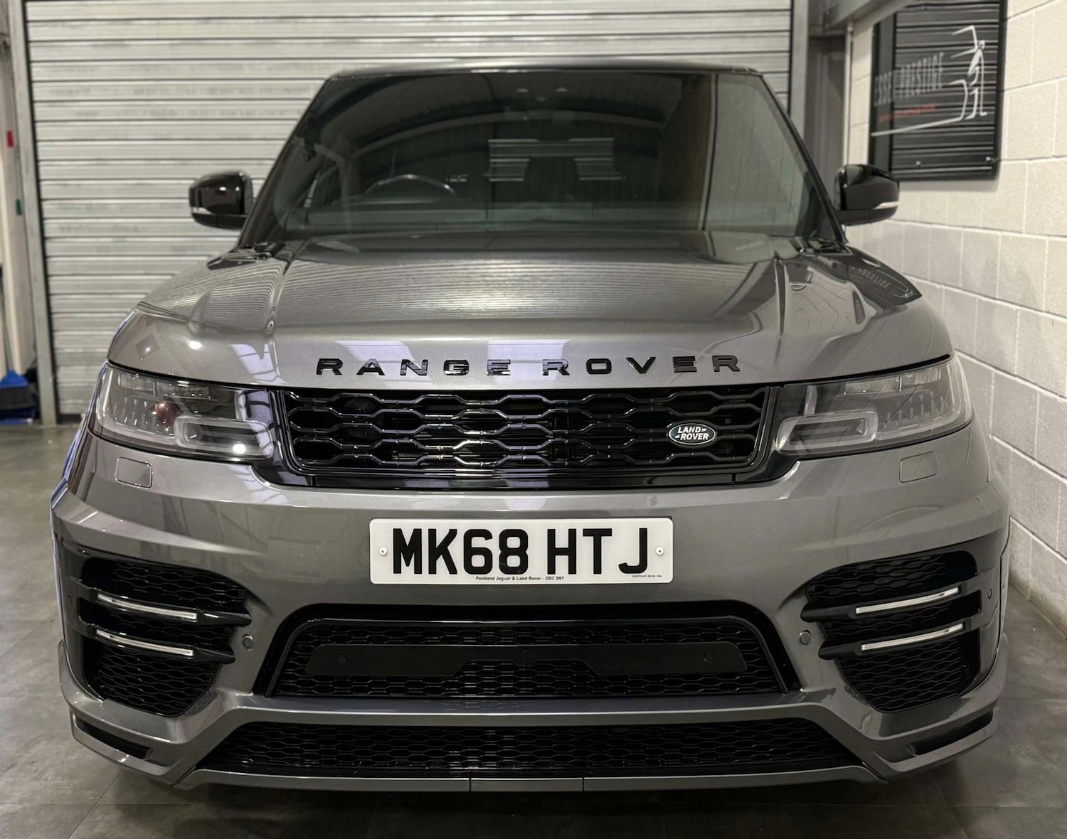 Used Land Rover Range Rover Sport 2018 for sale - 76307935: Photo 2