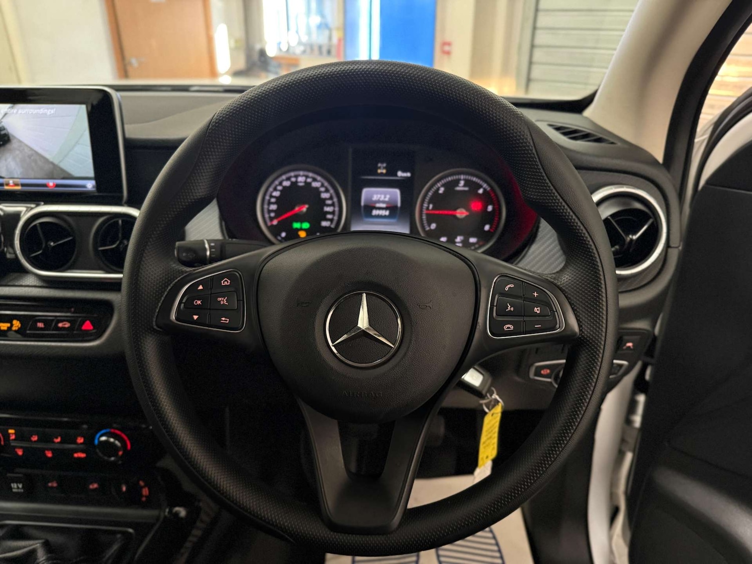 Used Mercedes-Benz X-Class 2018 for sale - 76068114: Photo 10