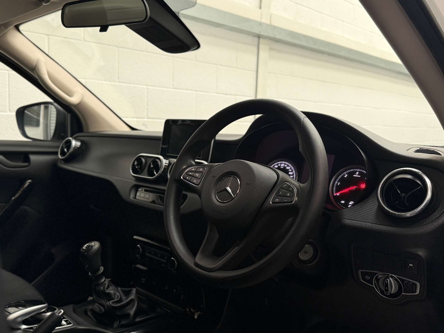 Used Mercedes-Benz X-Class 2018 for sale - 76068114: Photo 11