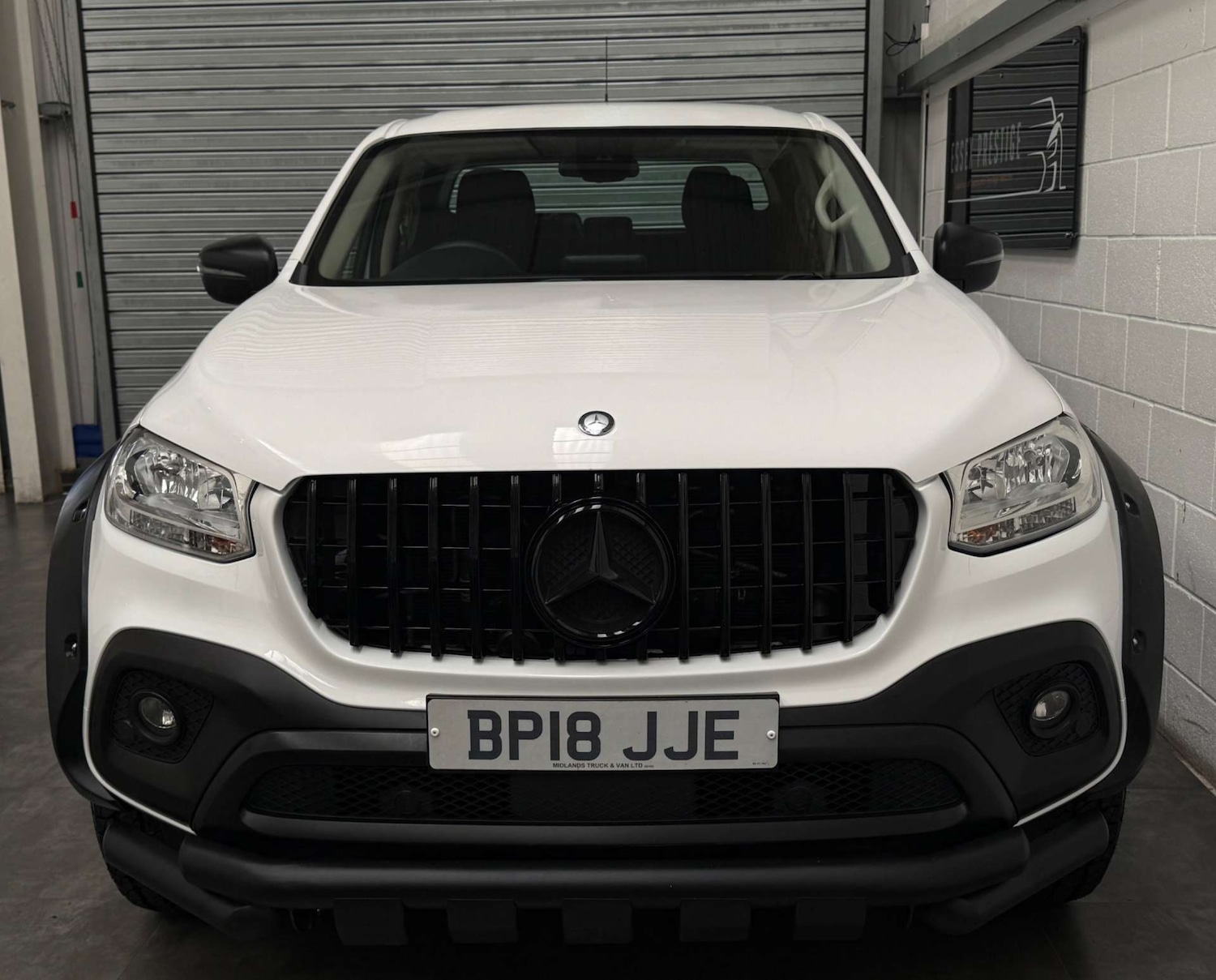 Used Mercedes-Benz X-Class 2018 for sale - 76068114: Photo 2