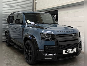 Land Rover - Defender