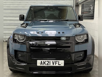 Used Land Rover Defender 2021 for sale - 76277766: Photo 2