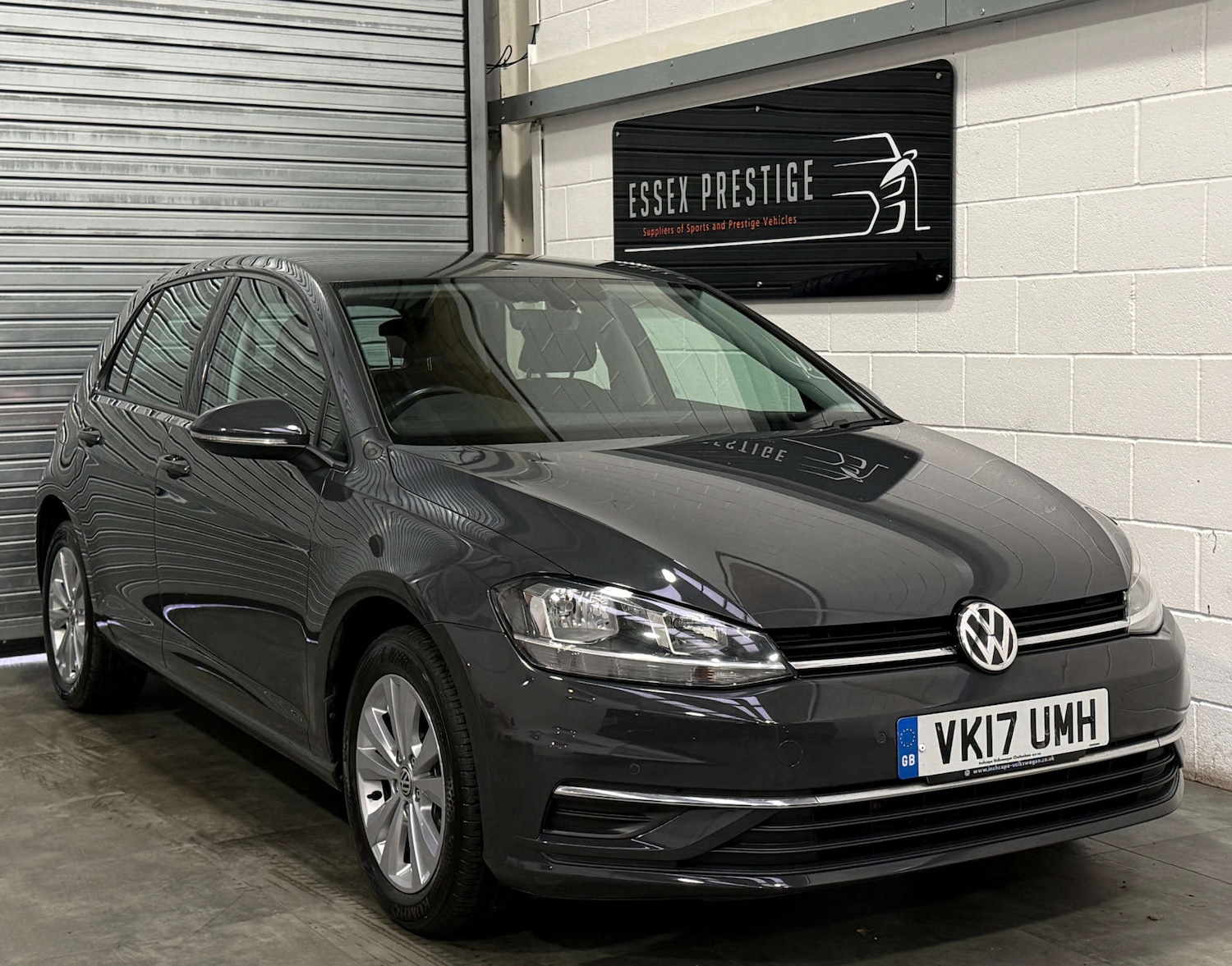 Used Volkswagen Golf 2017 for sale - 76931119: Photo 1