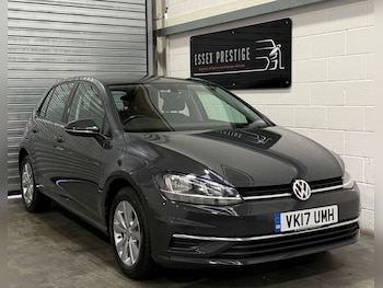 Used Volkswagen Golf 2017 for sale - 76931119: Photo