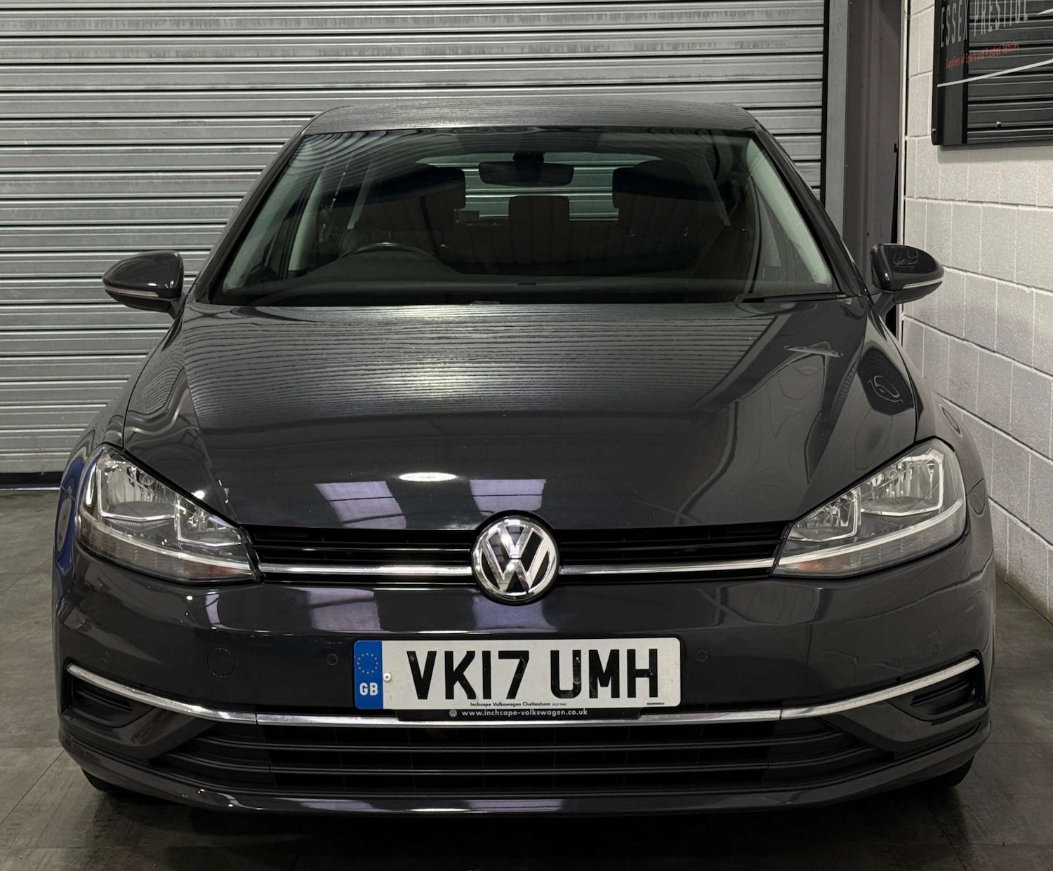 Used Volkswagen Golf 2017 for sale - 76931119: Photo 2