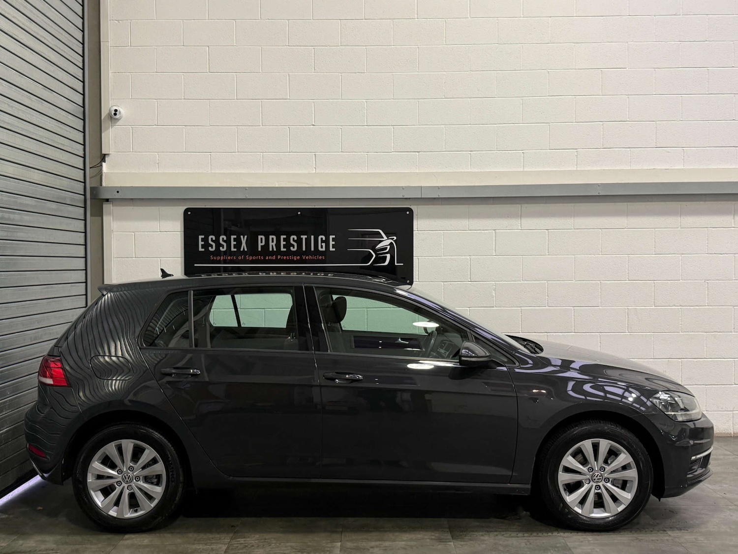 Used Volkswagen Golf 2017 for sale - 76931119: Photo 4