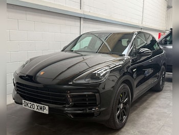 Used Porsche Cayenne 2020 for sale - 79536017: Photo