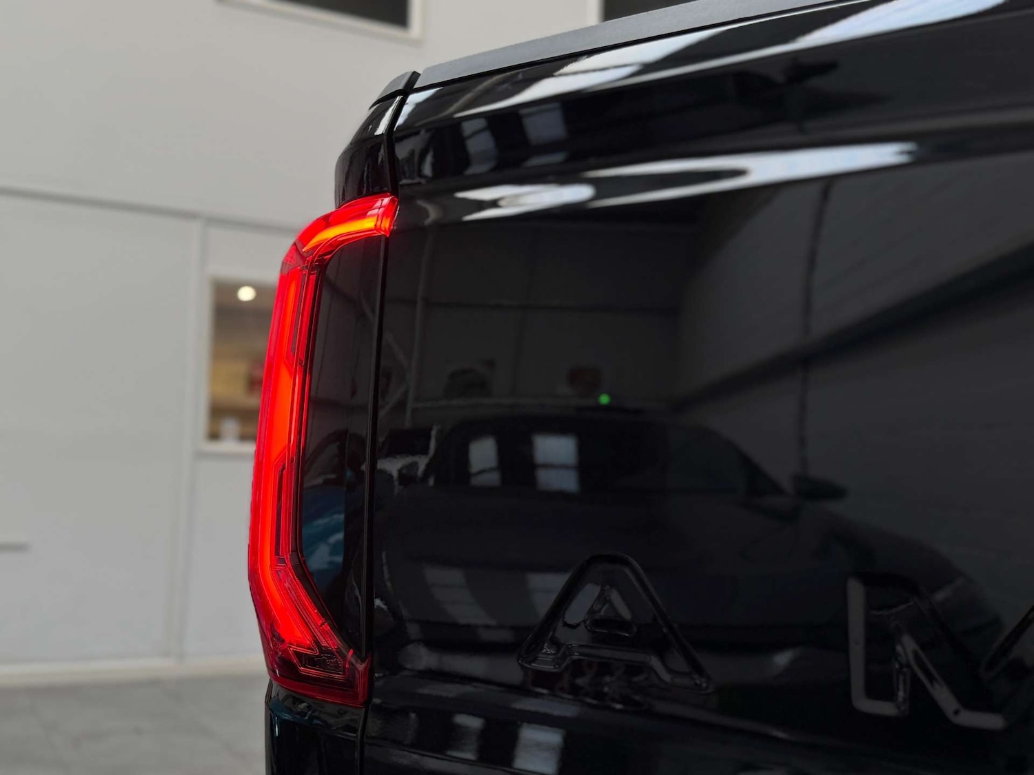 Used Volkswagen Amarok 2023 for sale - 76437861: Photo 10