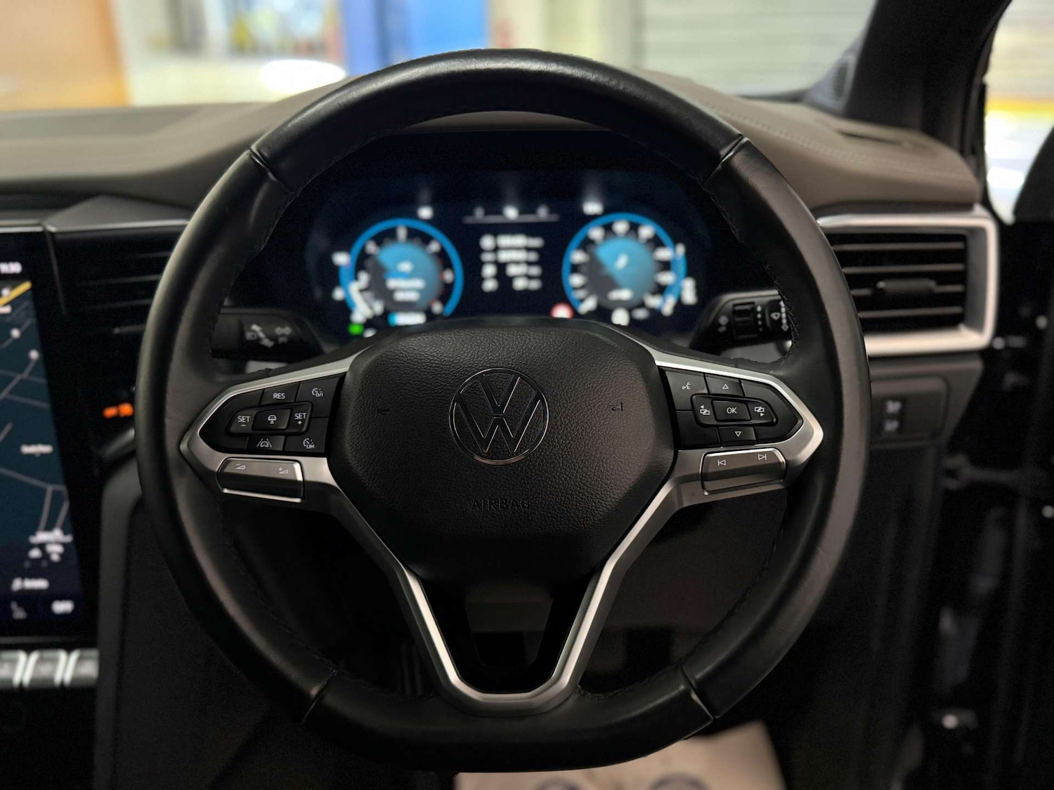 Used Volkswagen Amarok 2023 for sale - 76437861: Photo 15