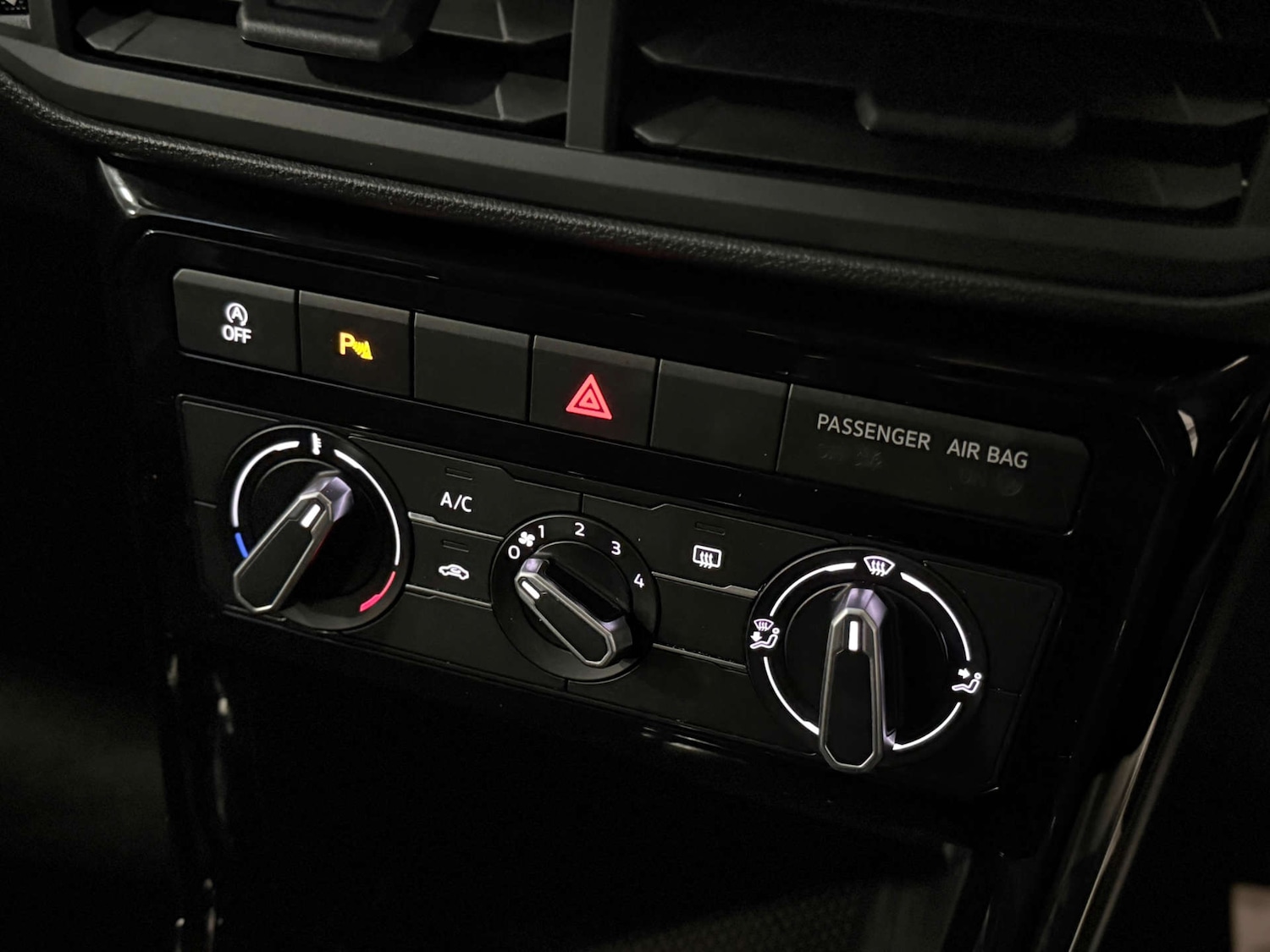 Used Volkswagen T-Cross 2023 for sale - 77523383: Photo 23