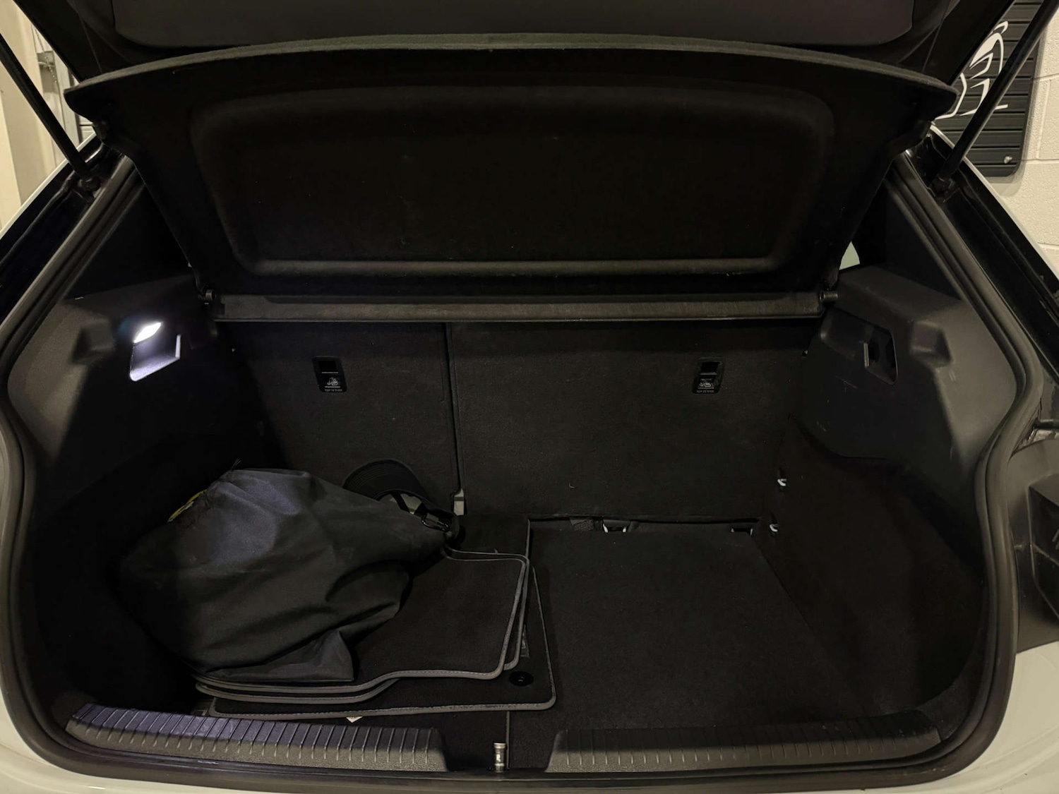 Used Volkswagen ID.3 2021 for sale - 76647108: Photo 18