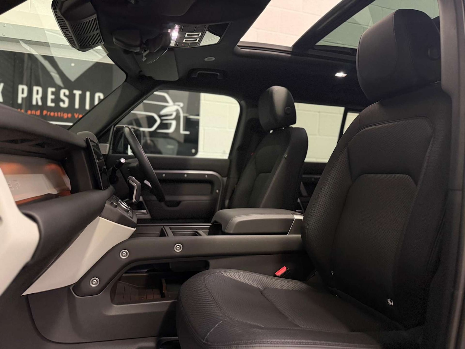 Used Land Rover Defender 2024 for sale - 78045081: Photo 18