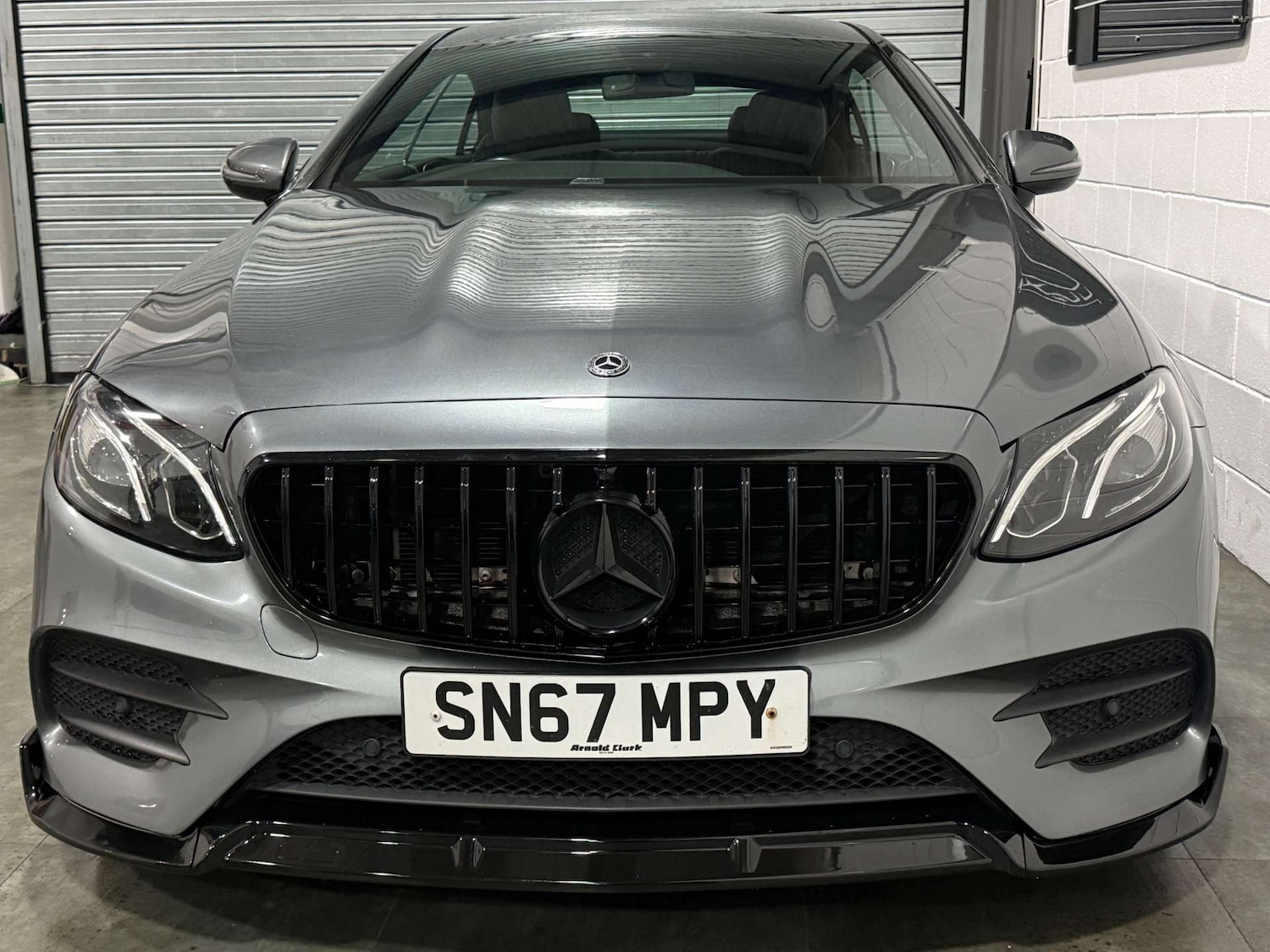 Used Mercedes-Benz E Class 2017 for sale - 77393382: Photo 2