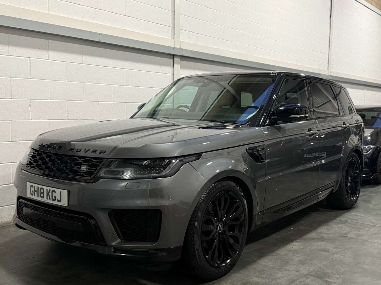 Used Land Rover Range Rover Sport 2018 for sale - 76347353: Photo 3