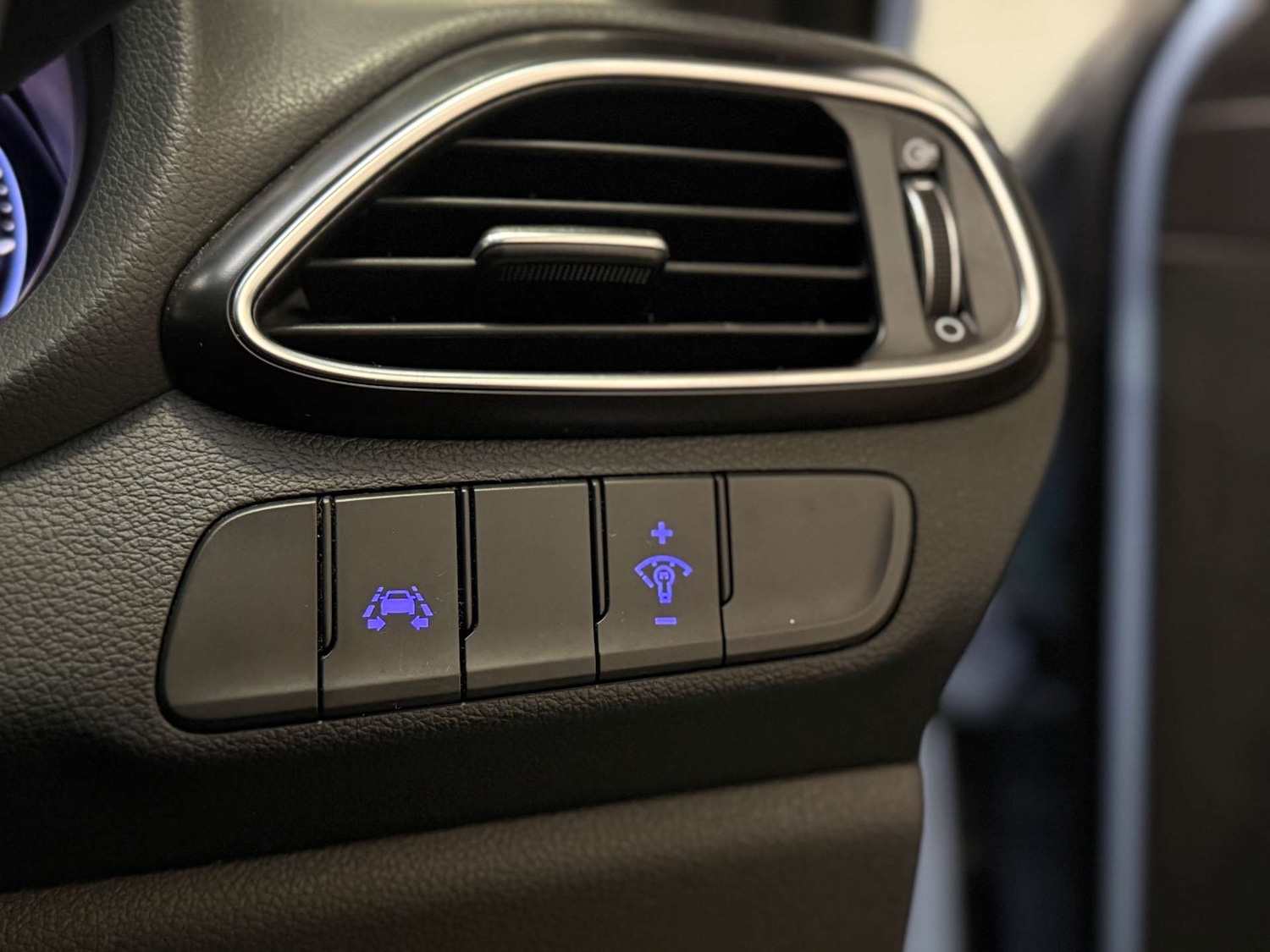 Used Hyundai i30 2018 for sale - 77368238: Photo 20