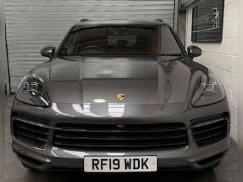 Used Porsche Cayenne 2019 for sale - 76277780: Photo