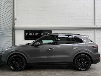 Used Porsche Cayenne 2019 for sale - 76277780: Photo