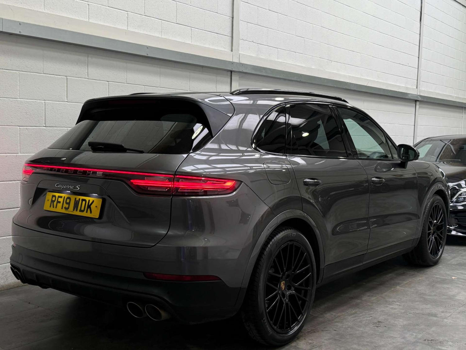 Used Porsche Cayenne 2019 for sale - 76277780: Photo 5