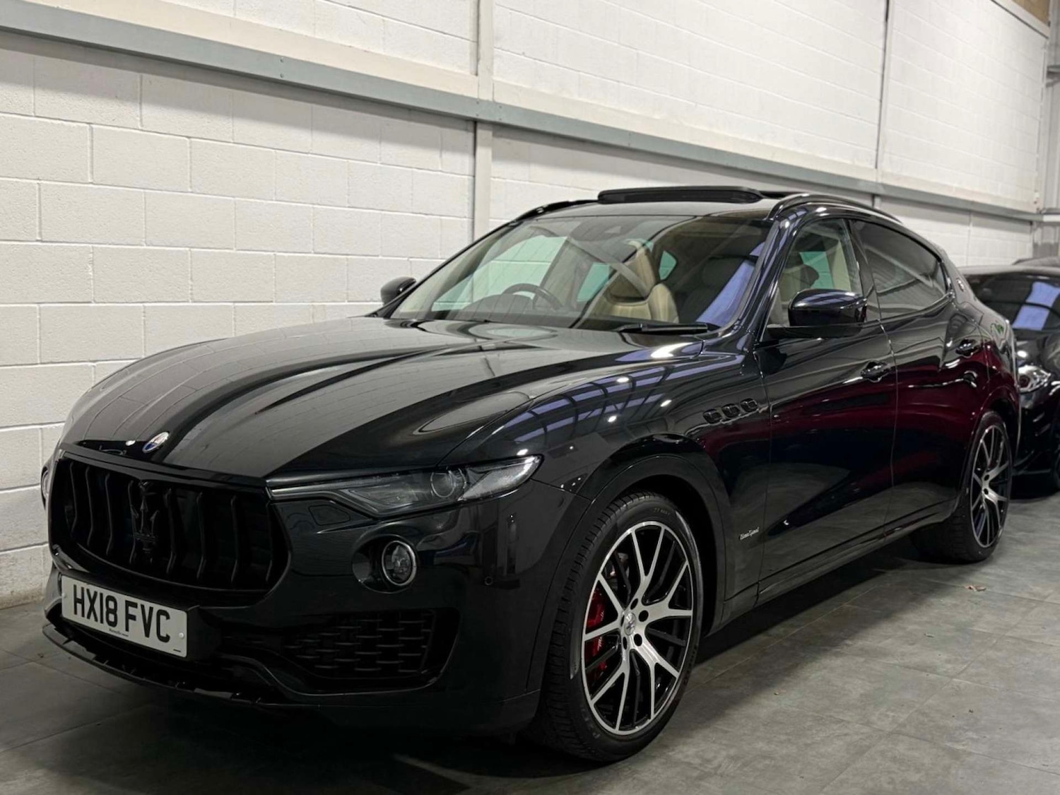 Used Maserati Levante 2018 for sale - 77042486: Photo 3