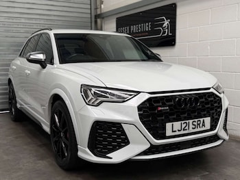 Audi - RS Q3