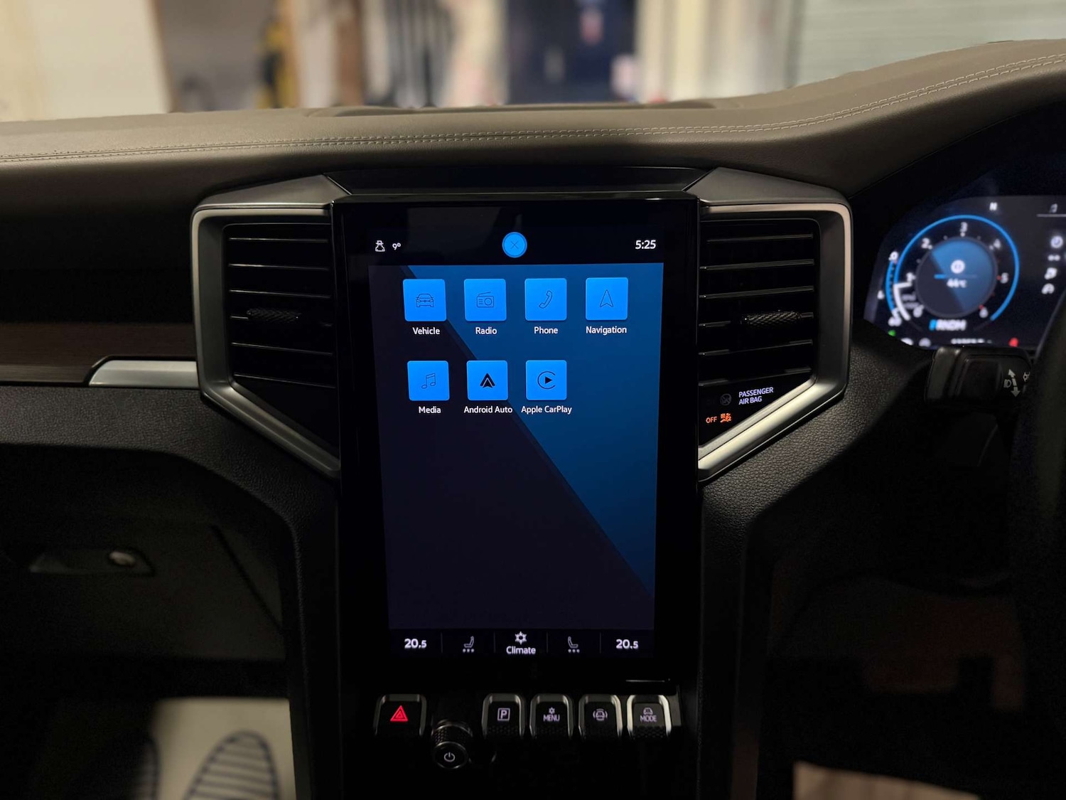 Used Volkswagen Amarok 2023 for sale - 77355540: Photo 25