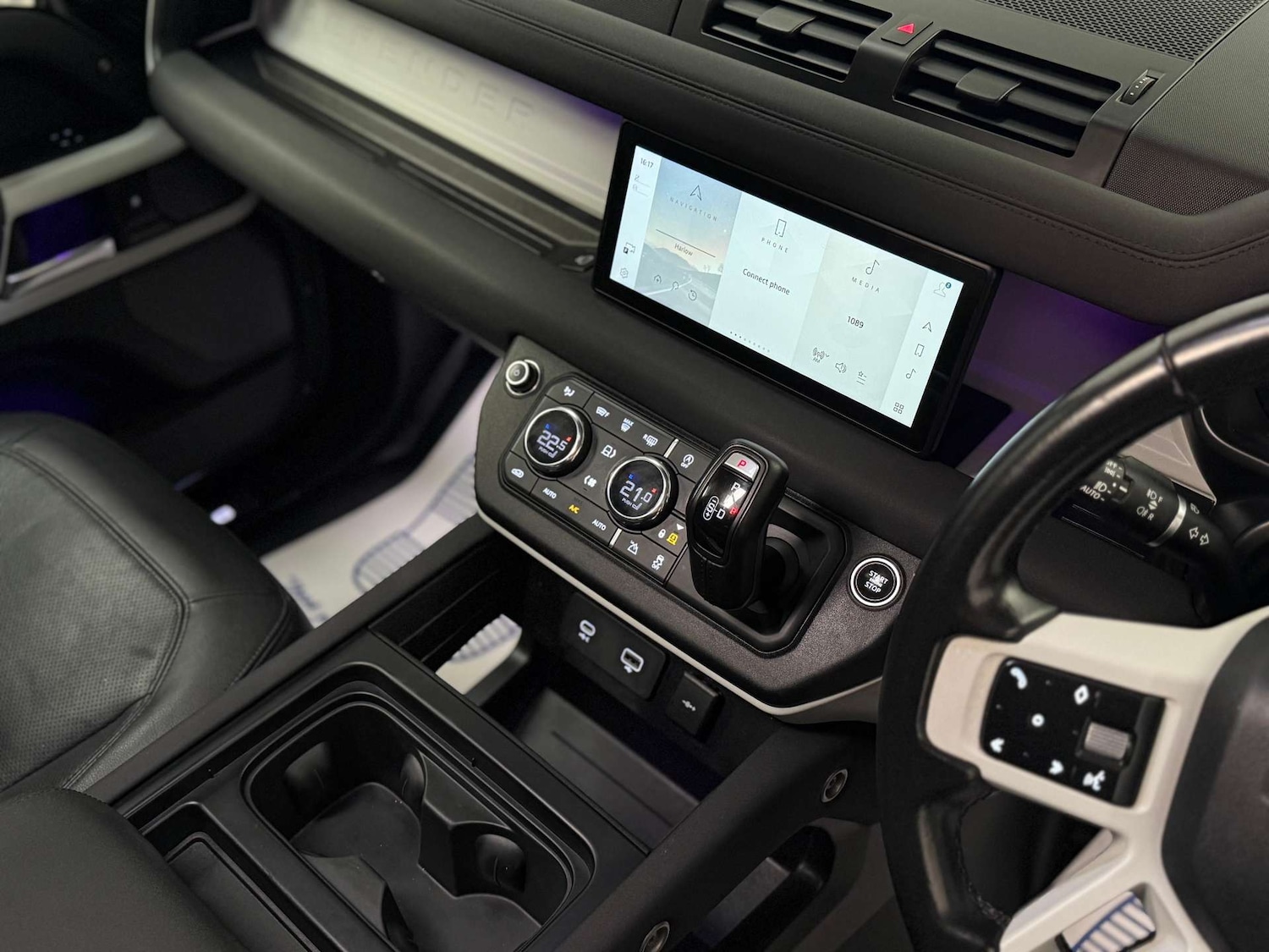 Used Land Rover Defender 2022 for sale - 77988227: Photo 19