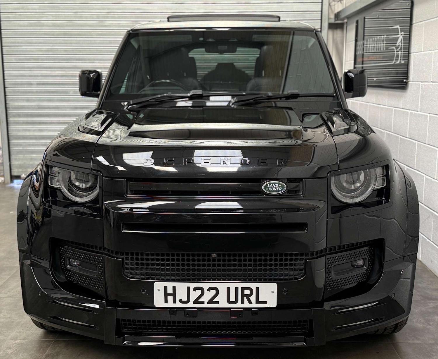 Used Land Rover Defender 2022 for sale - 77988227: Photo 2