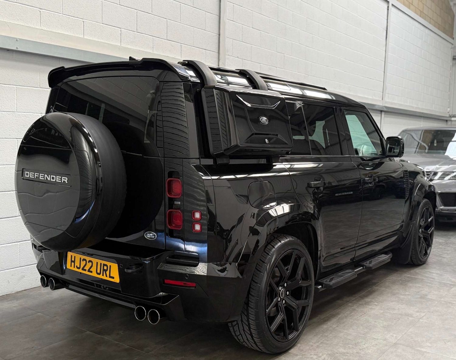 Used Land Rover Defender 2022 for sale - 77988227: Photo 8