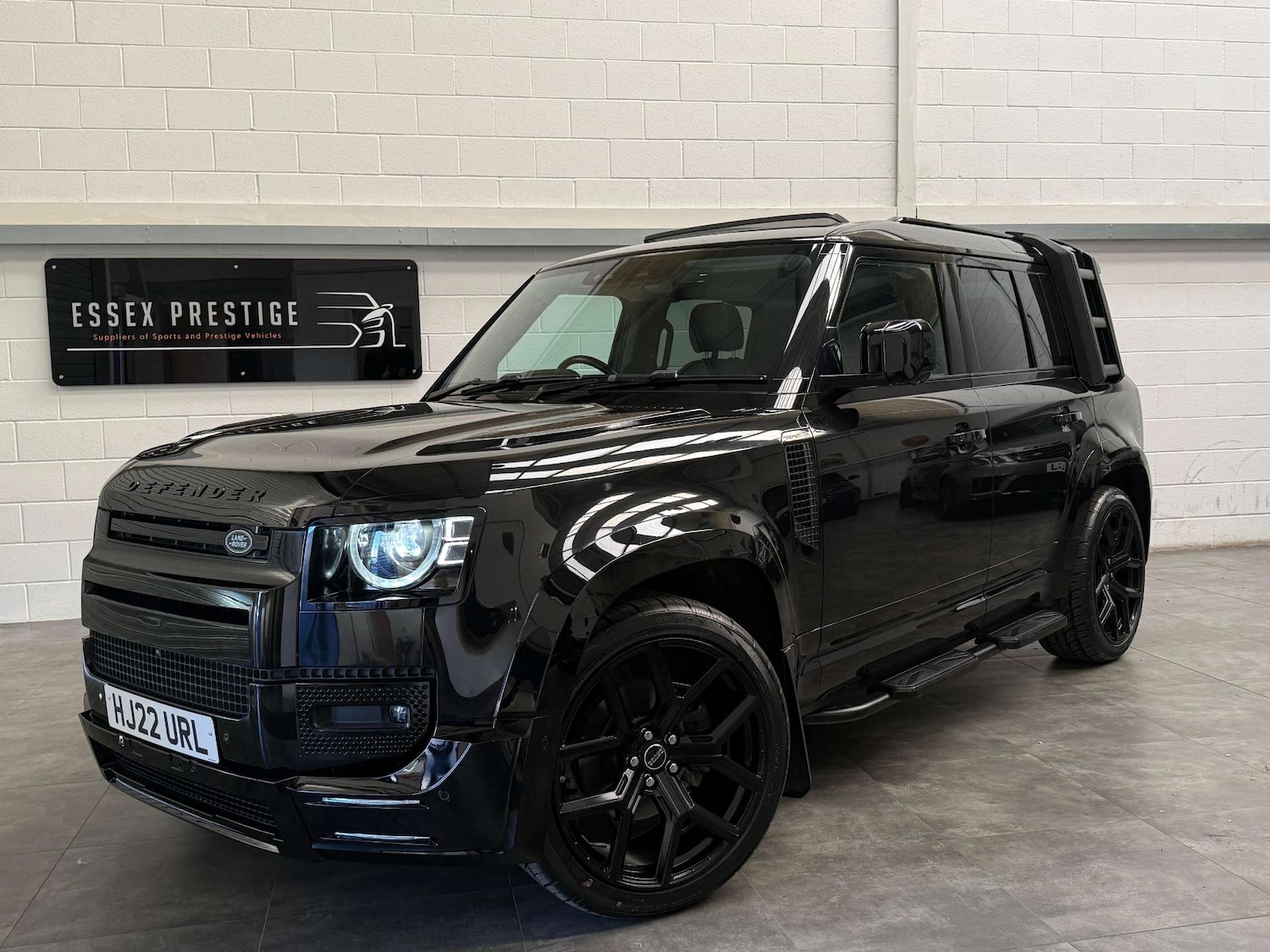 Used Land Rover Defender 2022 for sale - 77988227: Photo 9