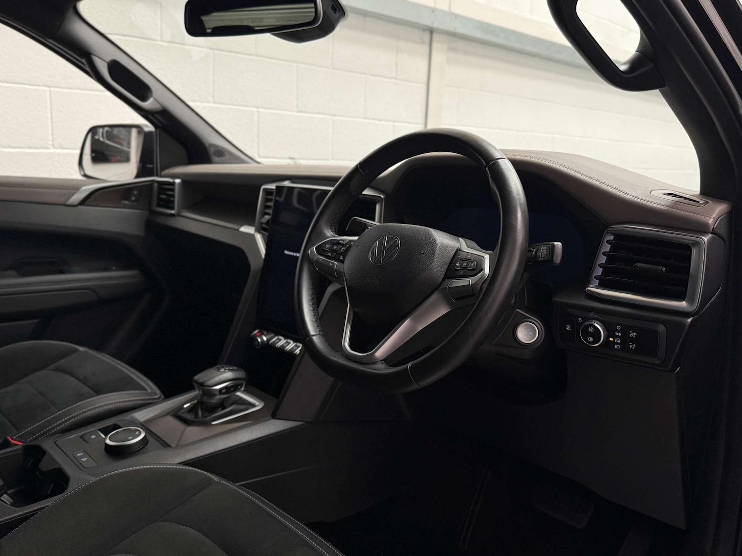 Used Volkswagen Amarok 2023 for sale - 76601265: Photo 16