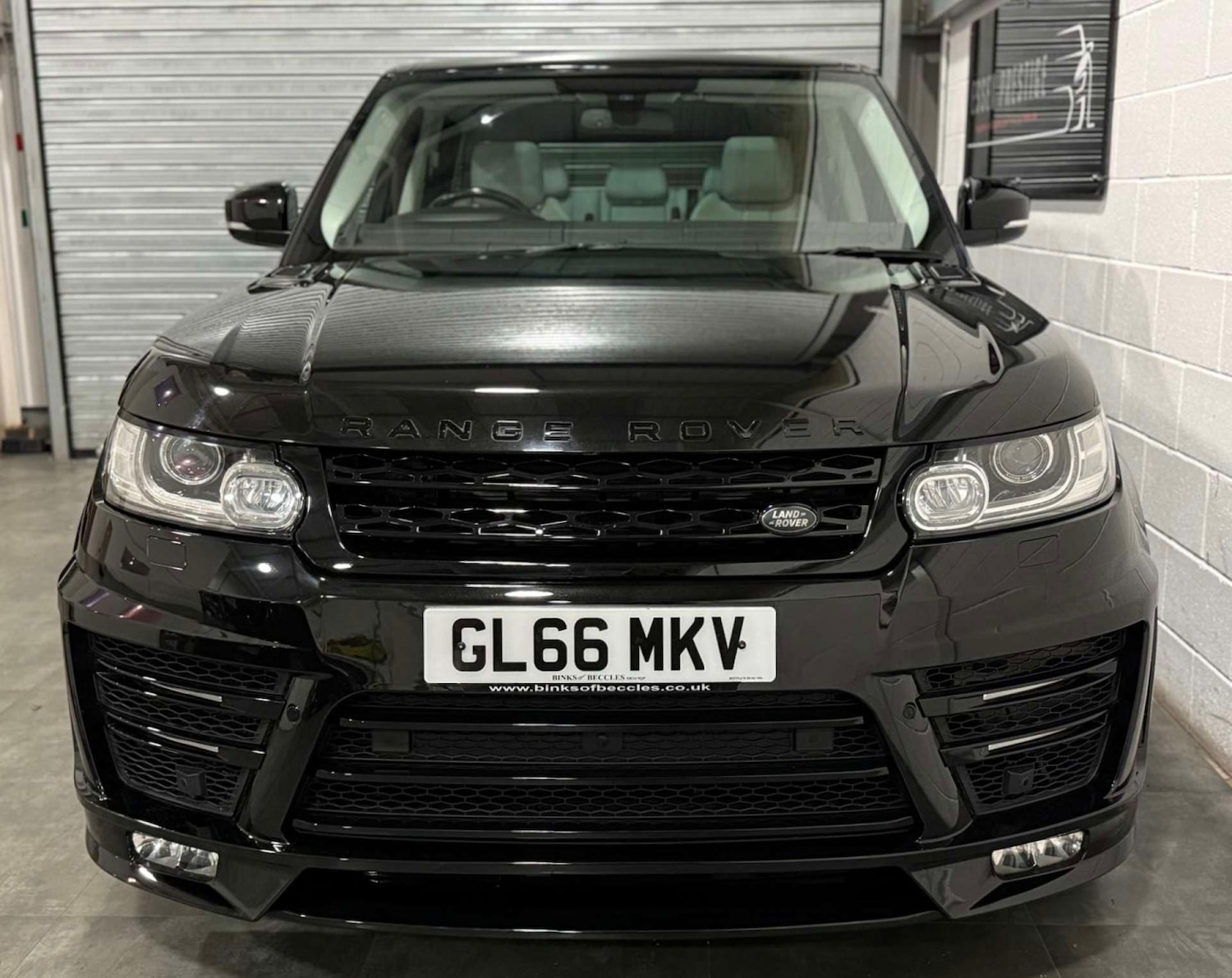 Used Land Rover Range Rover Sport 2016 for sale - 76659845: Photo 2