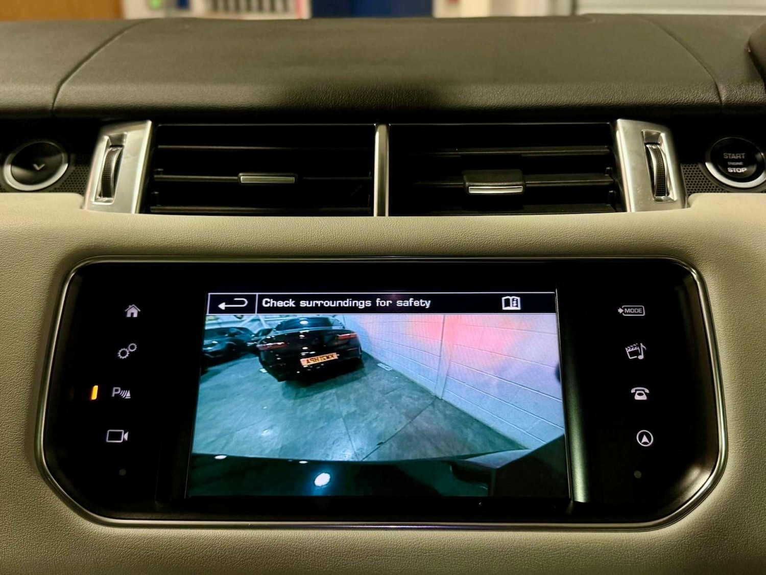 Used Land Rover Range Rover Sport 2016 for sale - 76659845: Photo 21