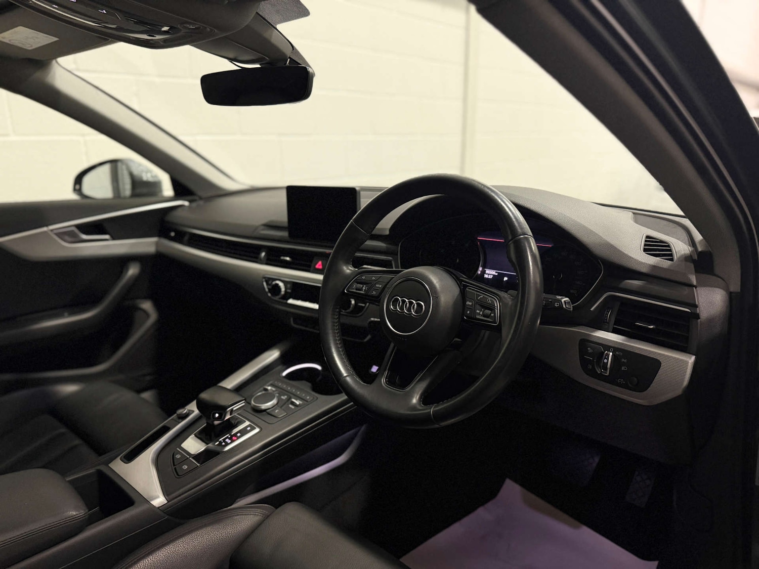 Used Audi A4 2018 for sale - 77315527: Photo 11