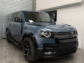 Land Rover - Defender