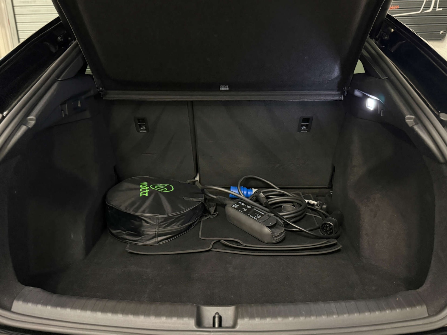 Used Audi Q4 e-tron 2023 for sale - 78105701: Photo 25