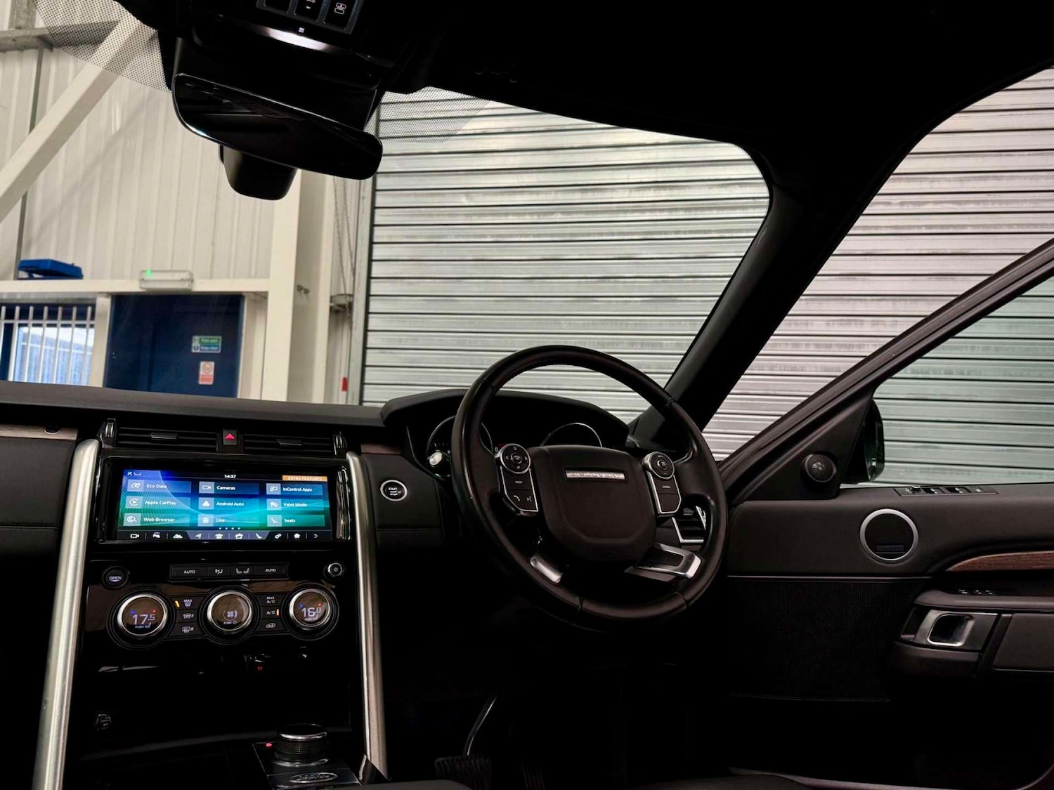 Used Land Rover Discovery 2017 for sale - 76579681: Photo 21