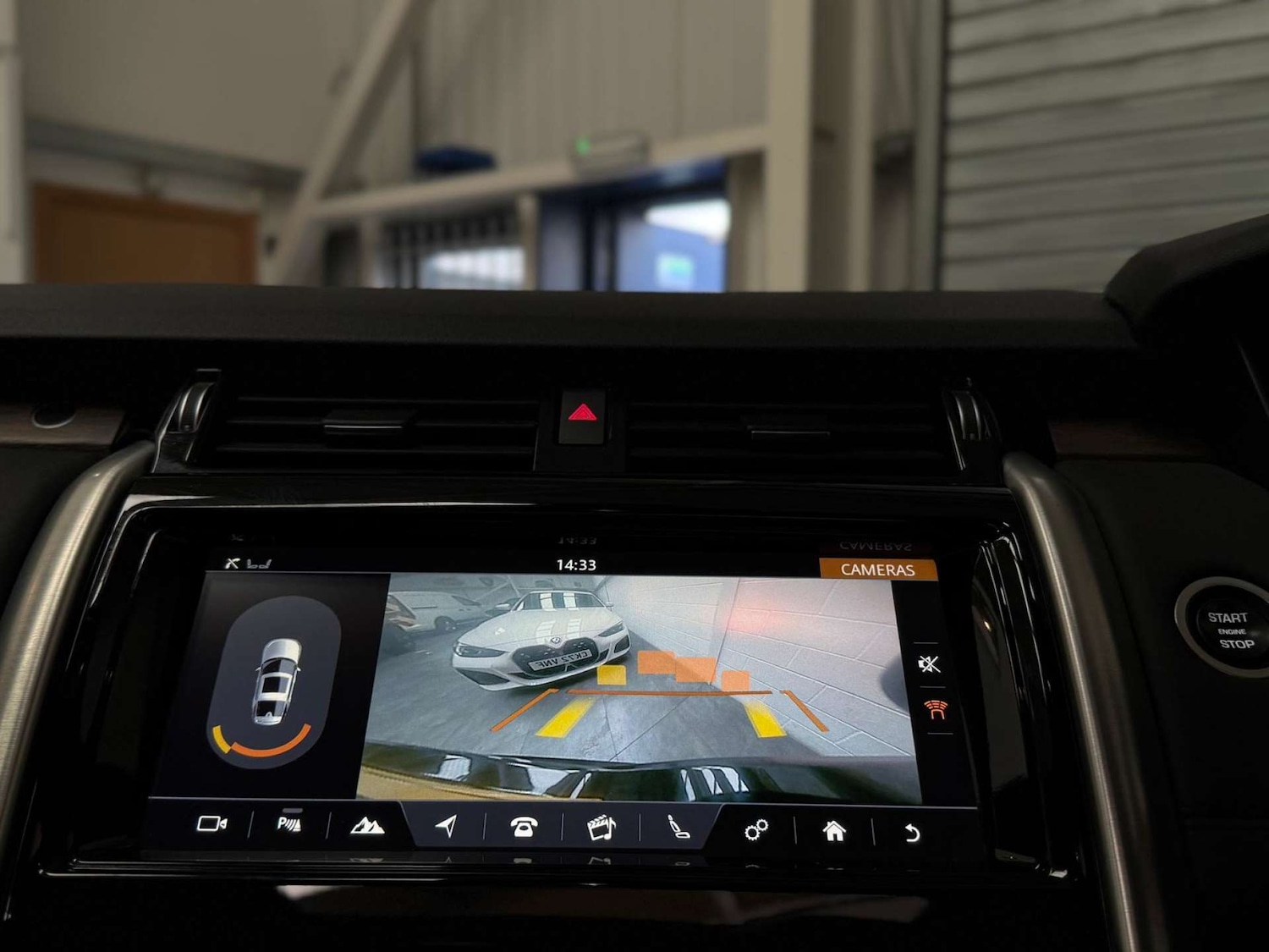 Used Land Rover Discovery 2017 for sale - 76579681: Photo 23