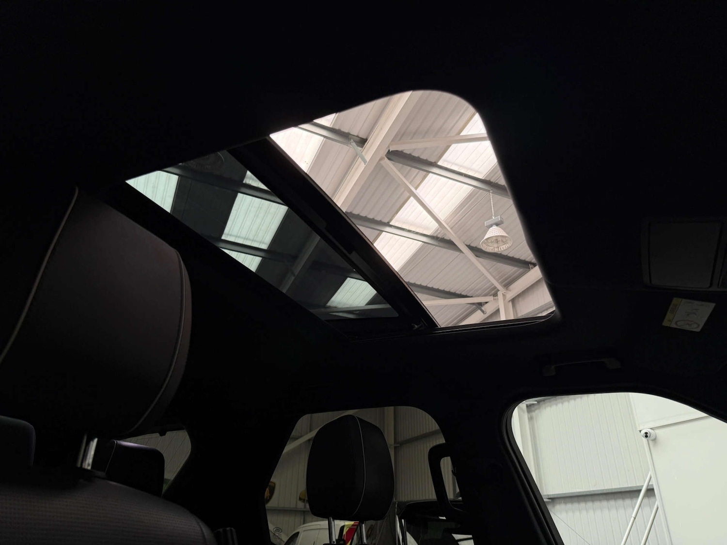 Used Land Rover Discovery 2017 for sale - 76579681: Photo 24