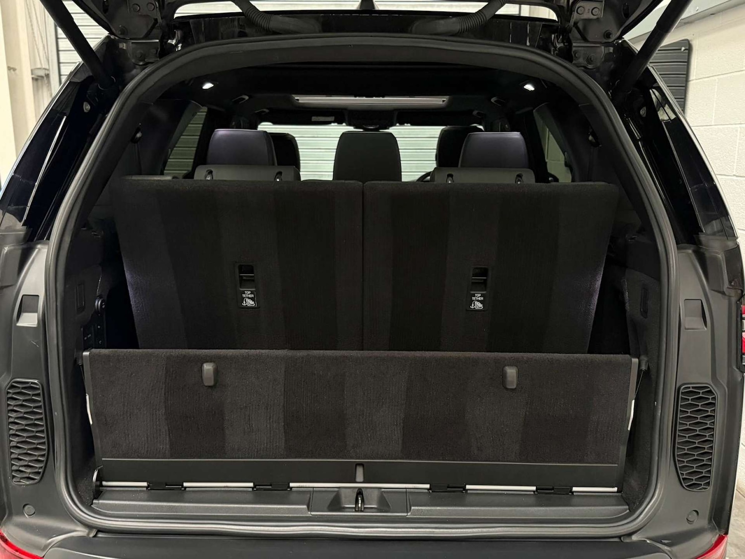 Used Land Rover Discovery 2017 for sale - 76579681: Photo 26