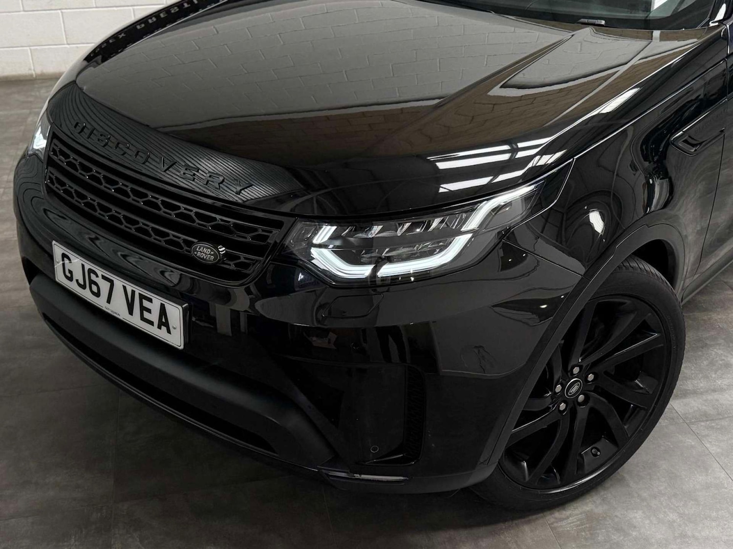 Used Land Rover Discovery 2017 for sale - 76579681: Photo 9