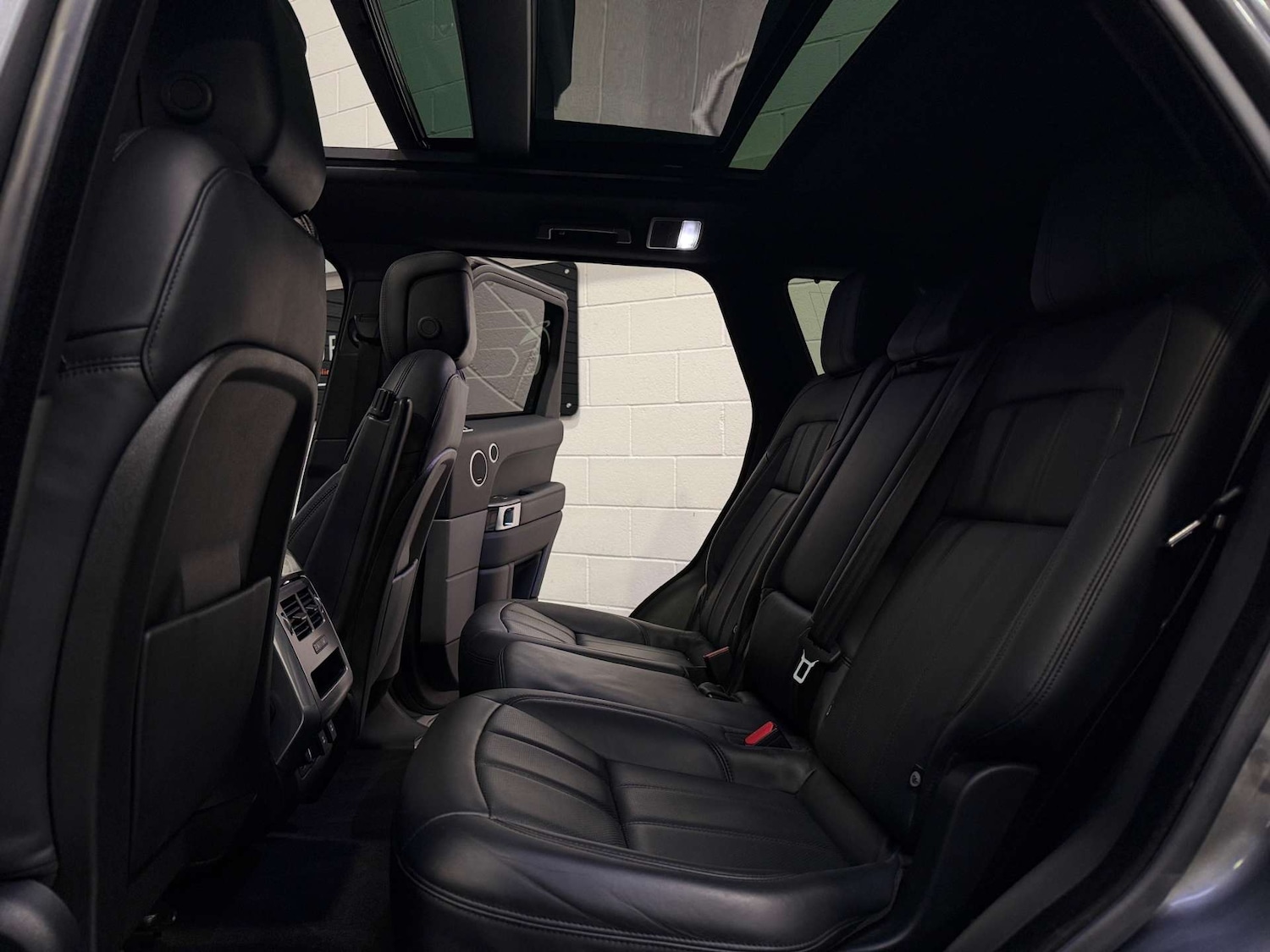 Used Land Rover Range Rover Sport 2017 for sale - 77967953: Photo 17