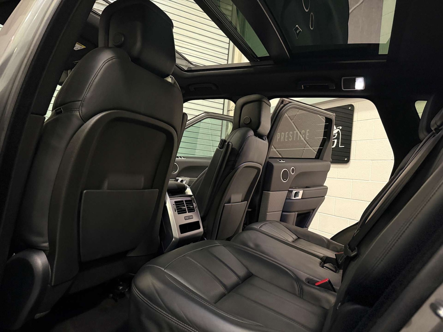 Used Land Rover Range Rover Sport 2017 for sale - 77967953: Photo 18