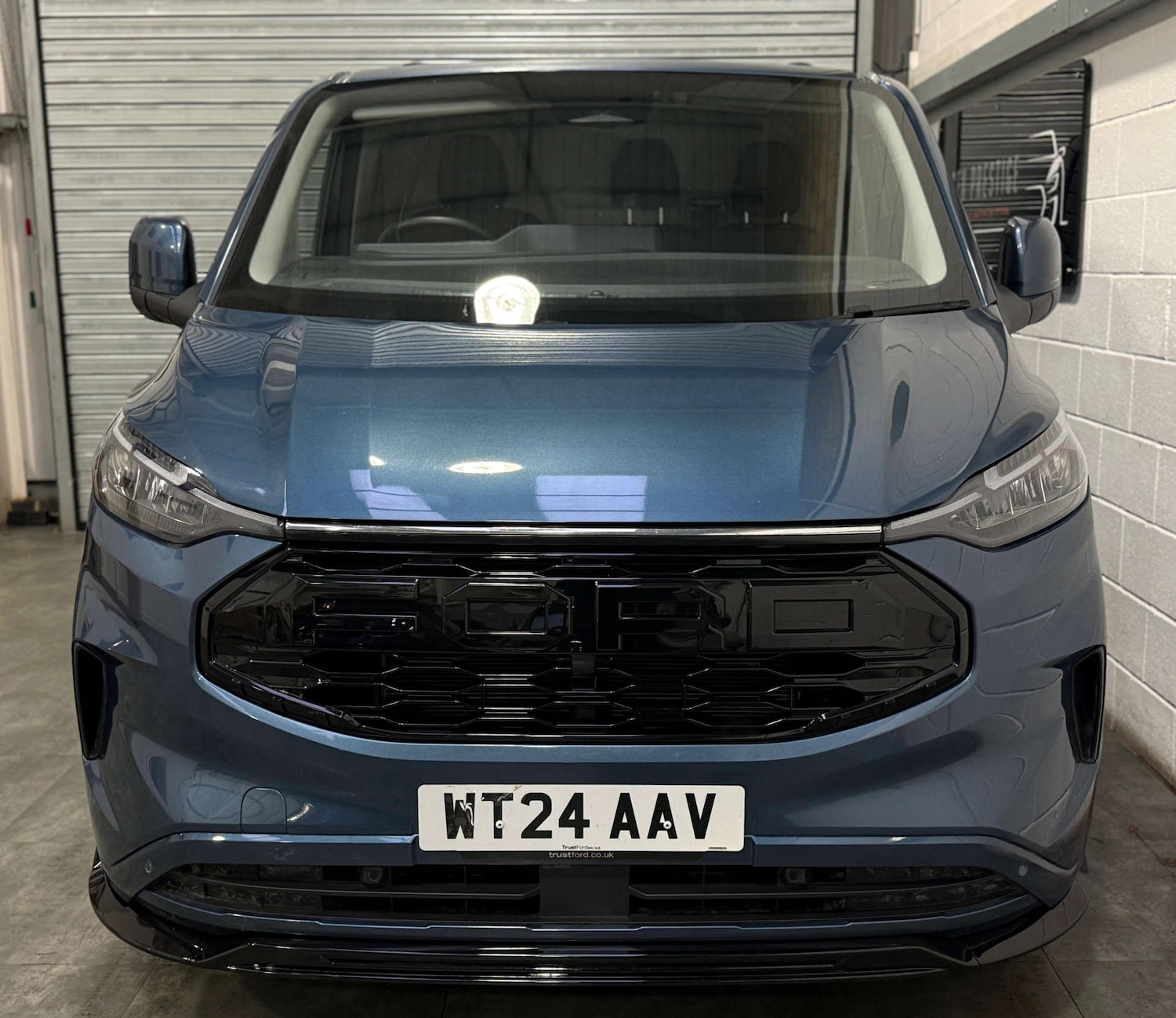 Used Ford Transit Custom 2024 for sale - 76690725: Photo 2