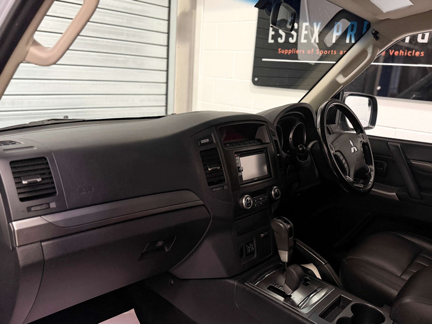 Used Mitsubishi Shogun 2014 for sale - 77125181: Photo 17